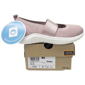 Clarks Women's Nova Sol Slip-on Sneaker Size 7 Wide Mary Jane Dusty Pink
